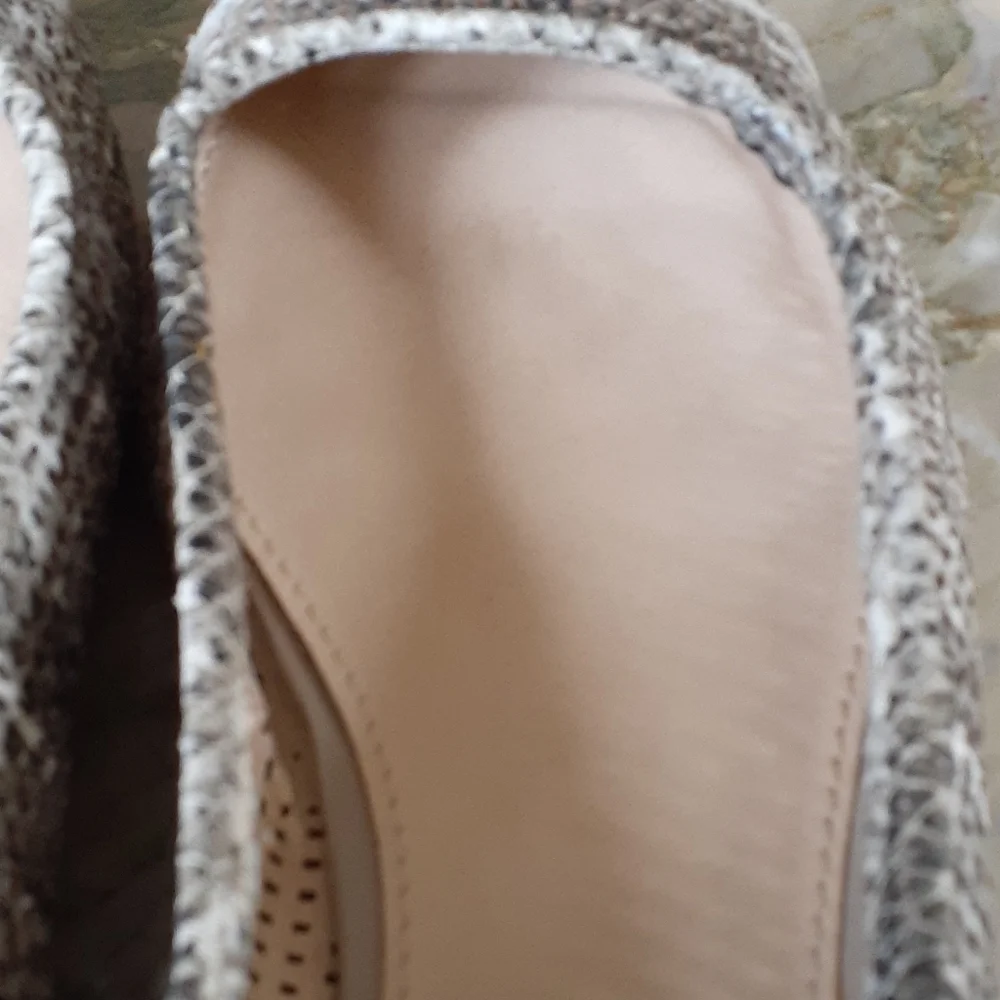 Vince Camuto shoes flats - Picture 9 of 9